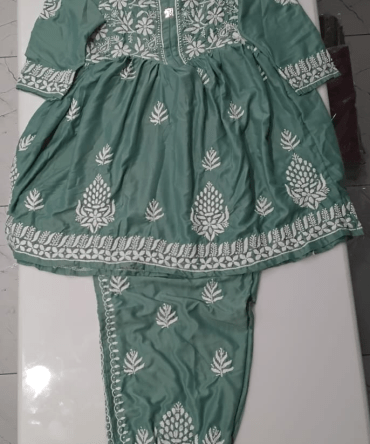 Lucknowi Chickankari Suit - HBG 2064