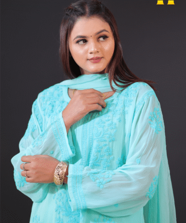 Luckhnowi chickankari suit- HBG2044