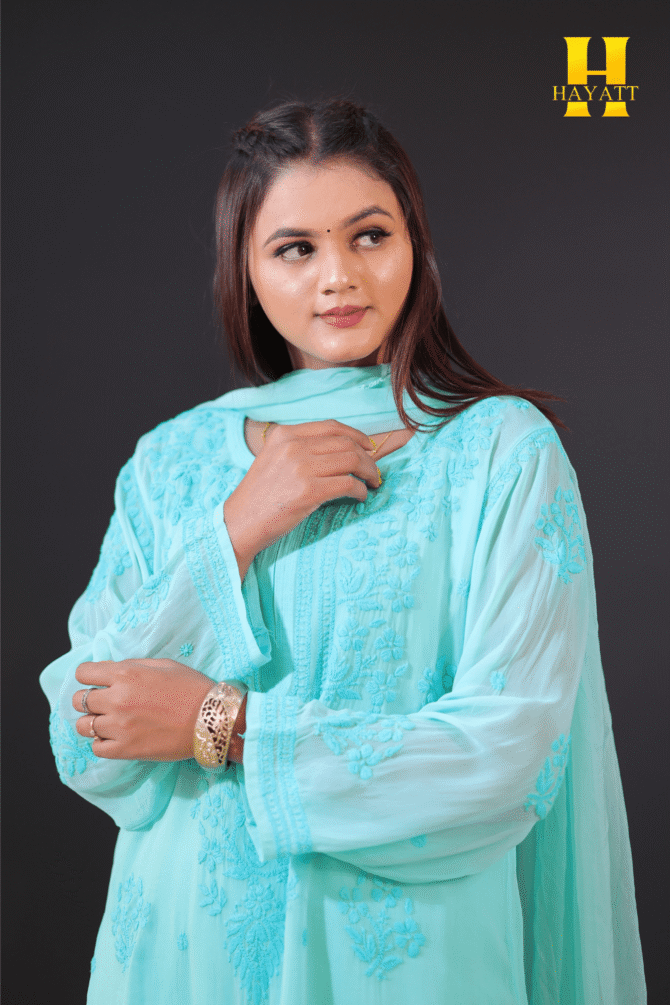 Luckhnowi chickankari suit- HBG2044