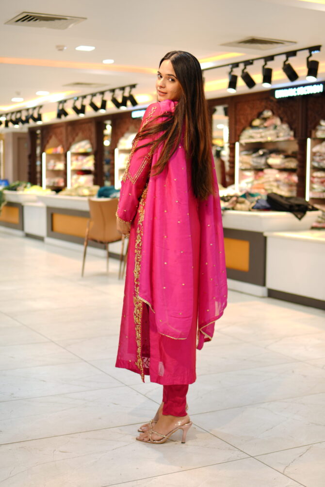 Pink Stylish Suit - Image 5