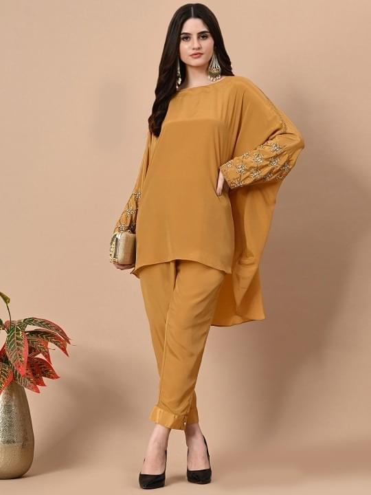 Embellished Round Neck Top With Trouser